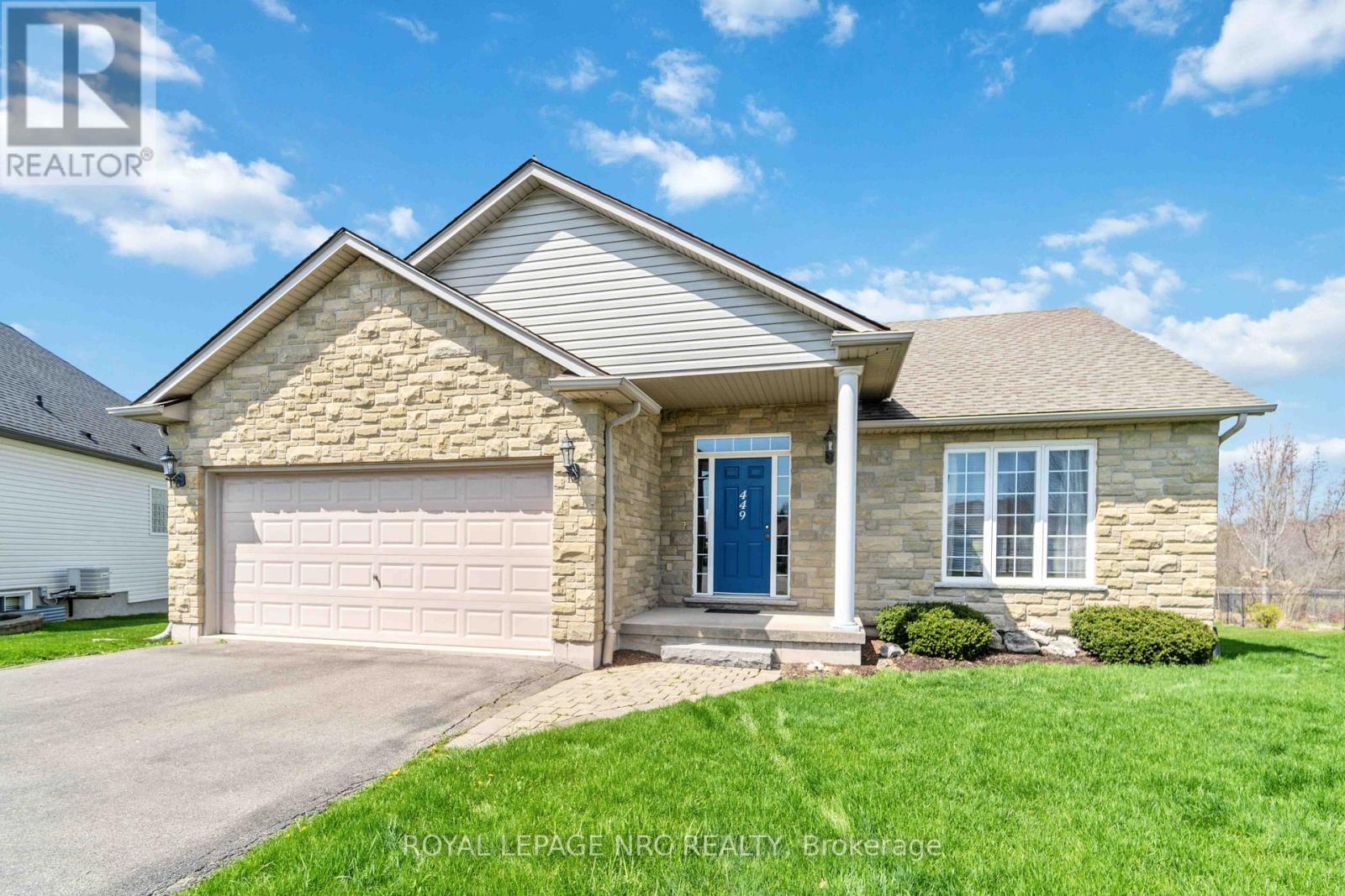 












449 BARRINGTON COURT

,
Fort Erie (Ridgeway),




Ontario
L0S1N0

