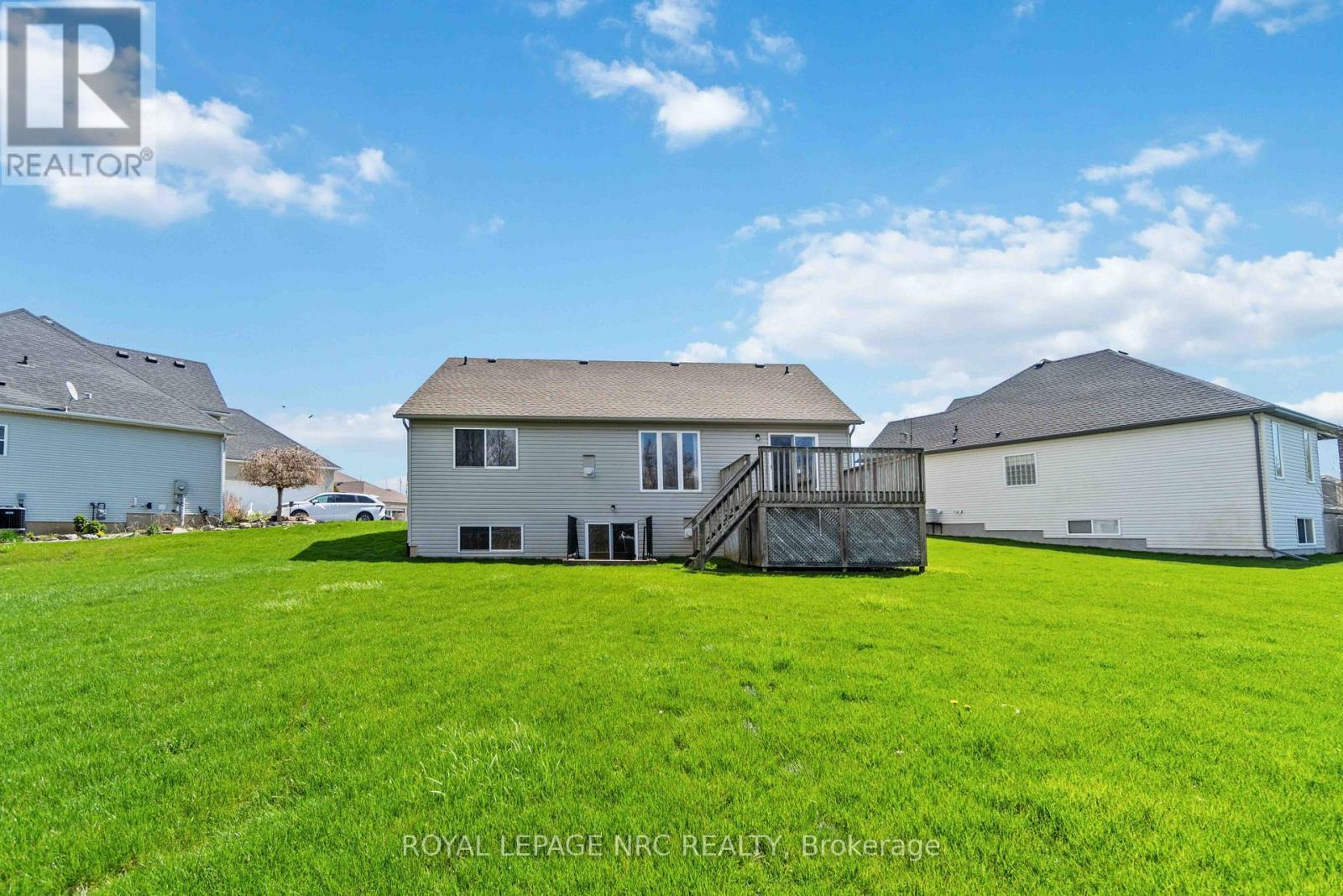 












449 BARRINGTON COURT

,
Fort Erie (Ridgeway),




Ontario
L0S1N0

