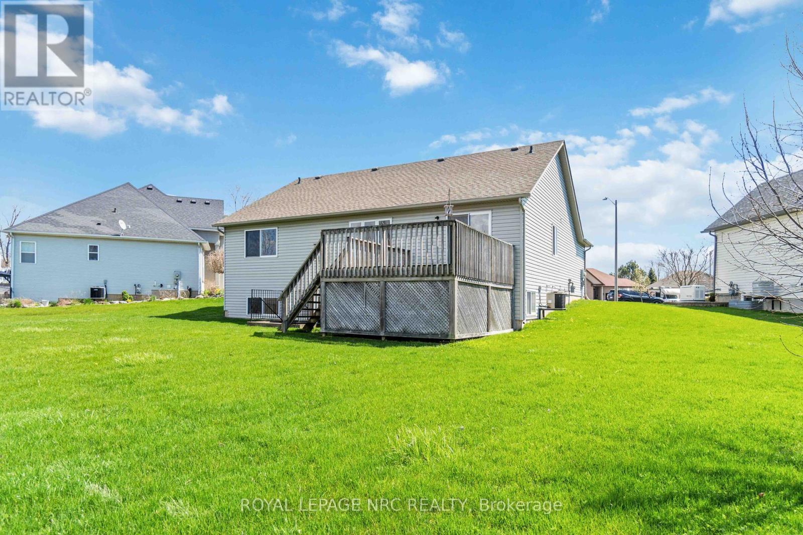 












449 BARRINGTON COURT

,
Fort Erie (Ridgeway),




Ontario
L0S1N0

