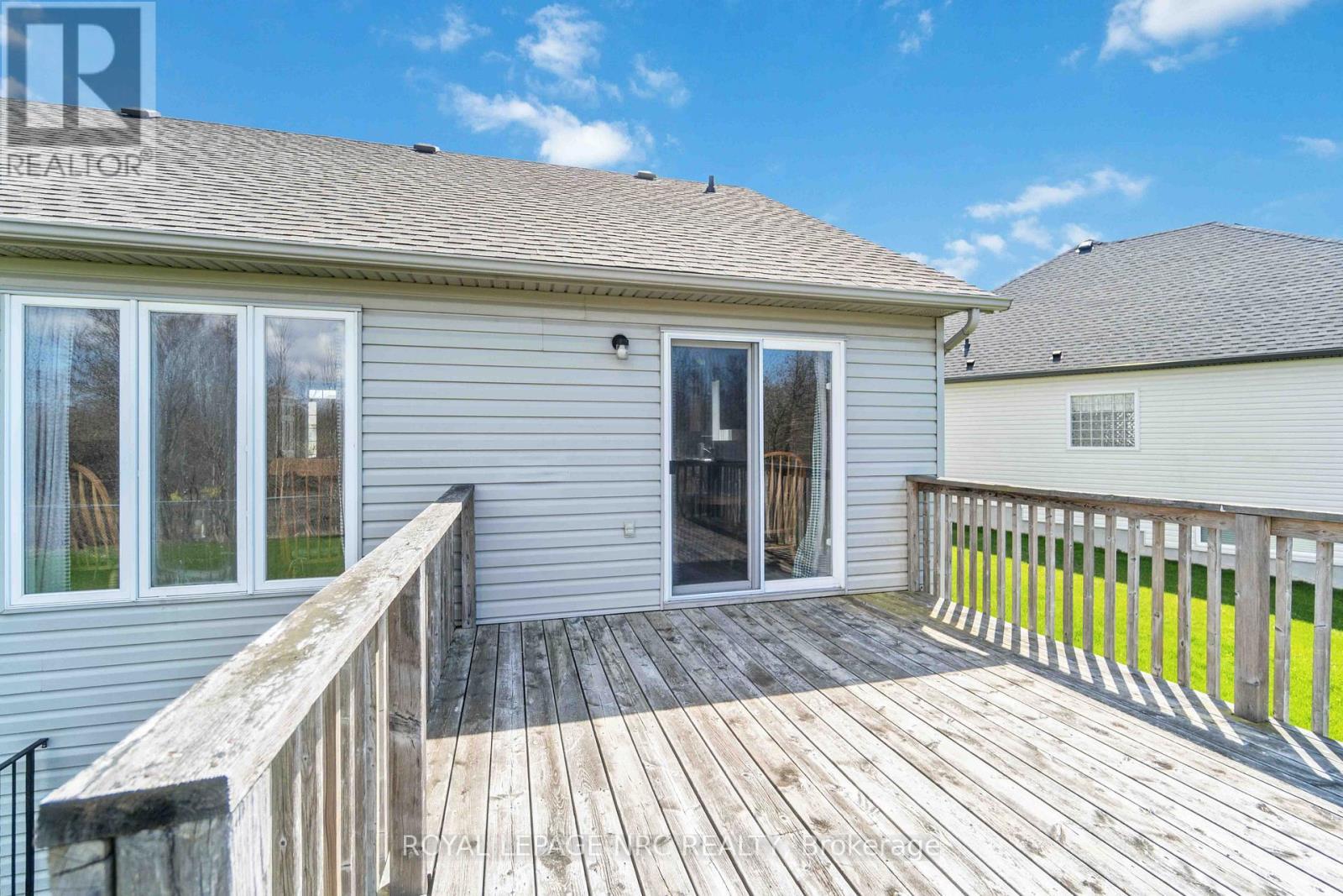 












449 BARRINGTON COURT

,
Fort Erie (Ridgeway),




Ontario
L0S1N0

