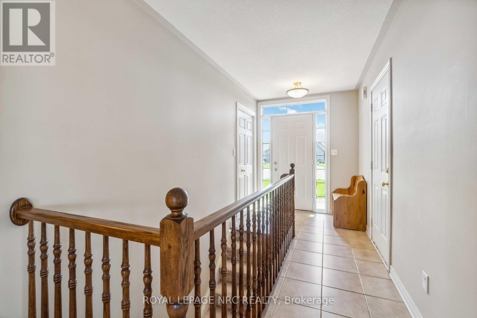












449 BARRINGTON COURT

,
Fort Erie (Ridgeway),




Ontario
L0S1N0

