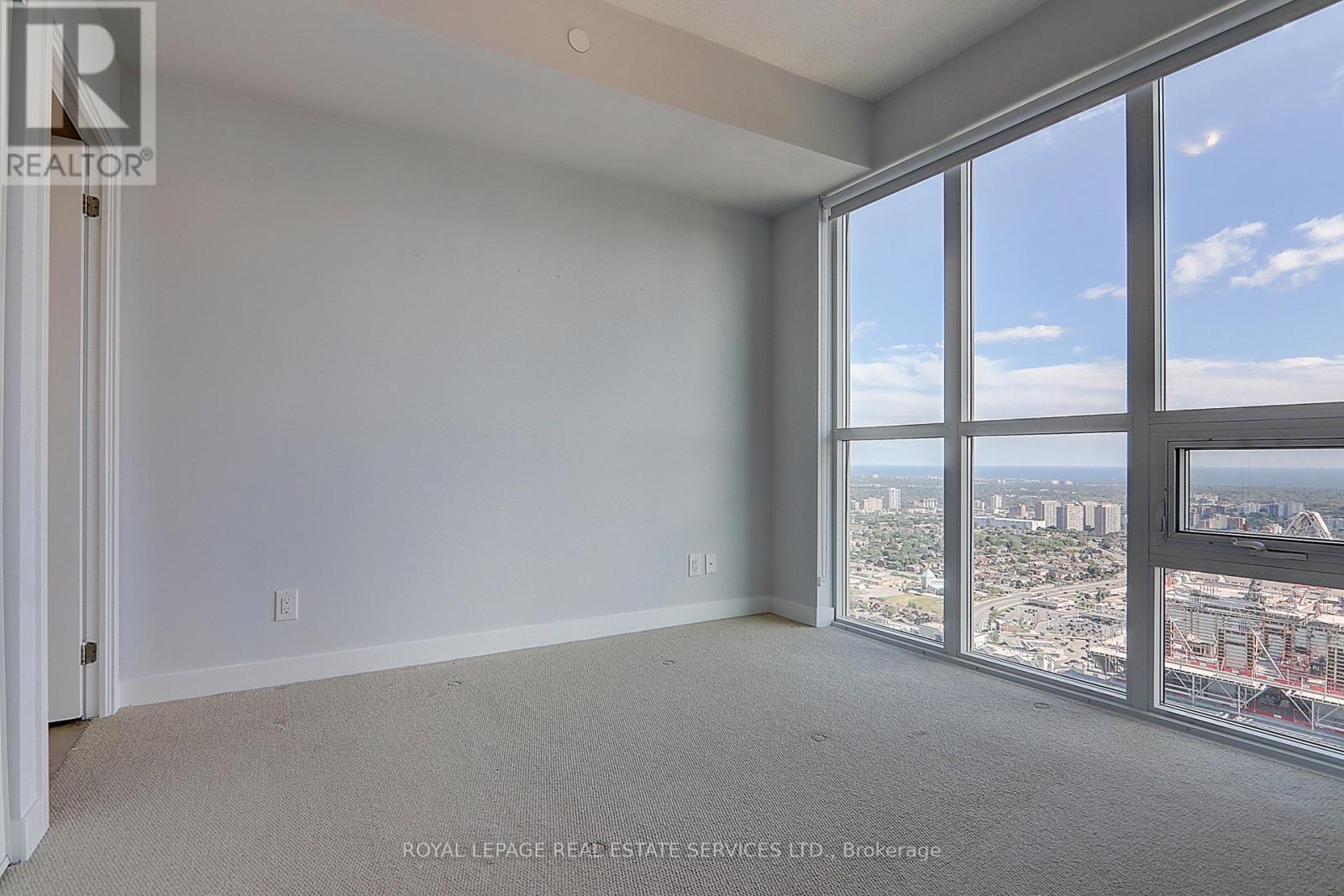 












4510 - 4011 BRICKSTONE MEWS

,
Mississauga,




Ontario
L5B0J7

