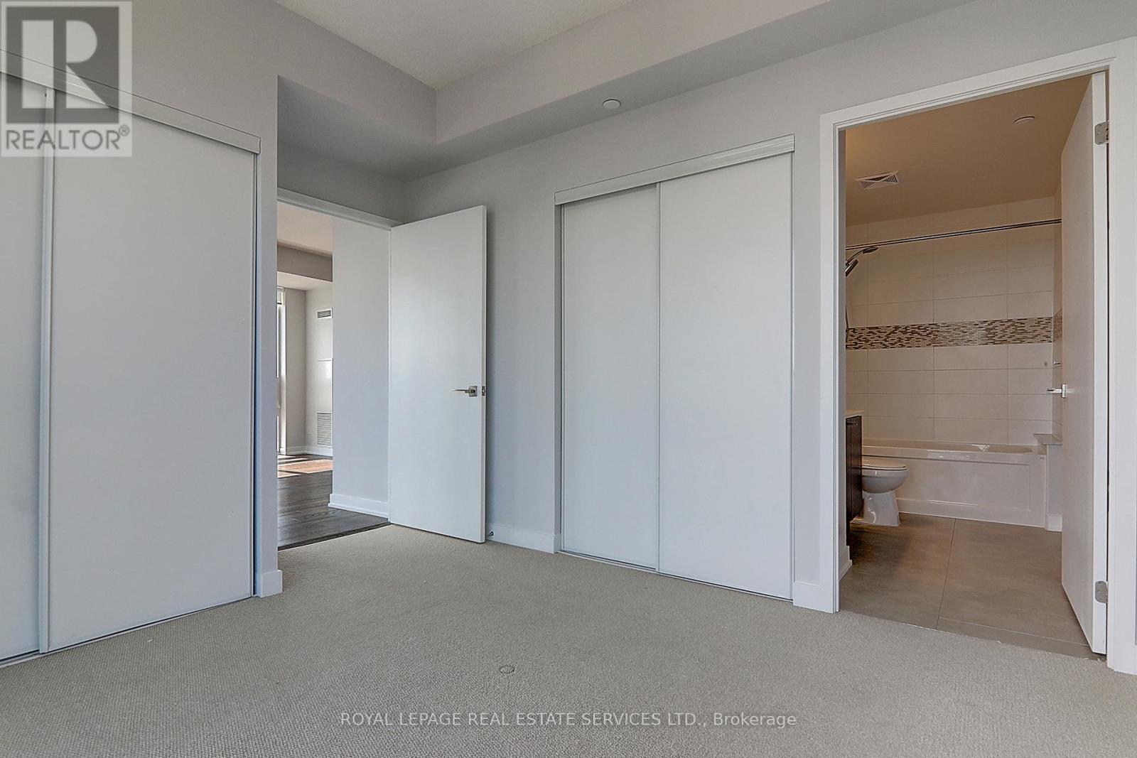 












4510 - 4011 BRICKSTONE MEWS

,
Mississauga,




Ontario
L5B0J7

