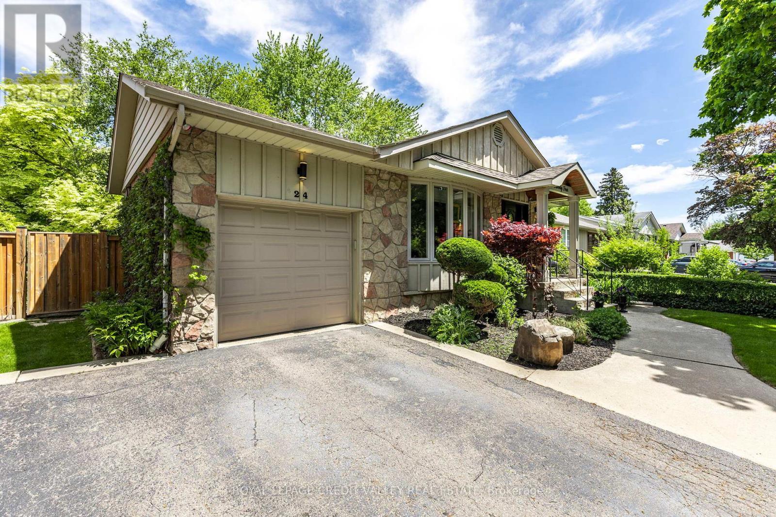 












24 LADORE DRIVE

,
Brampton,




Ontario
L6Y1V5

