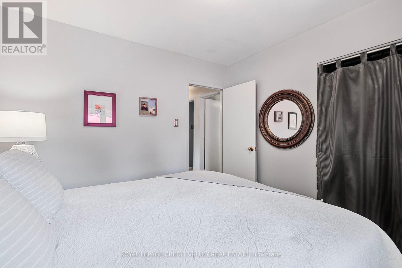 












24 LADORE DRIVE

,
Brampton,




Ontario
L6Y1V5

