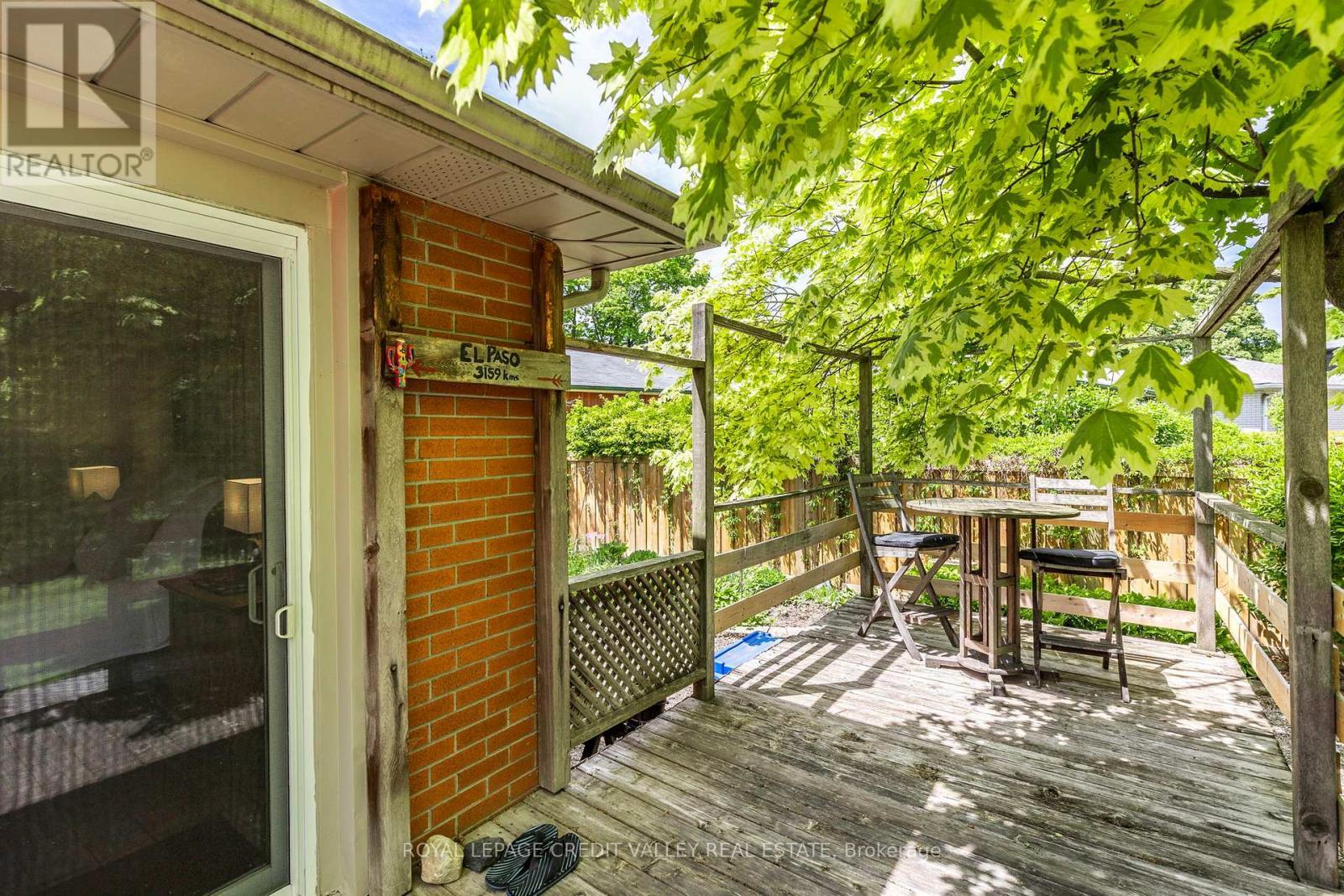 












24 LADORE DRIVE

,
Brampton,




Ontario
L6Y1V5

