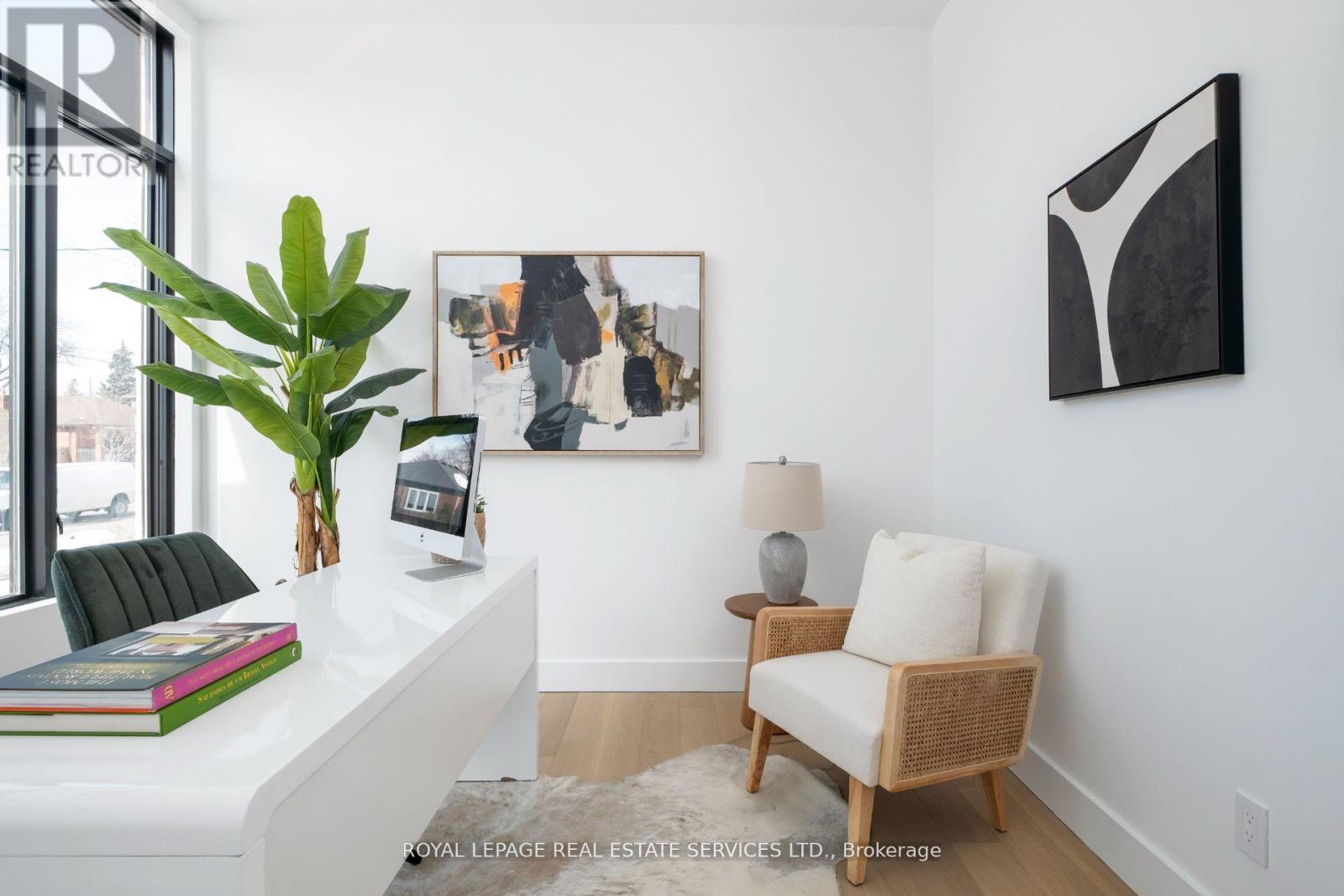 












263 THIRTIETH STREET

,
Toronto,




Ontario
M8W3E2

