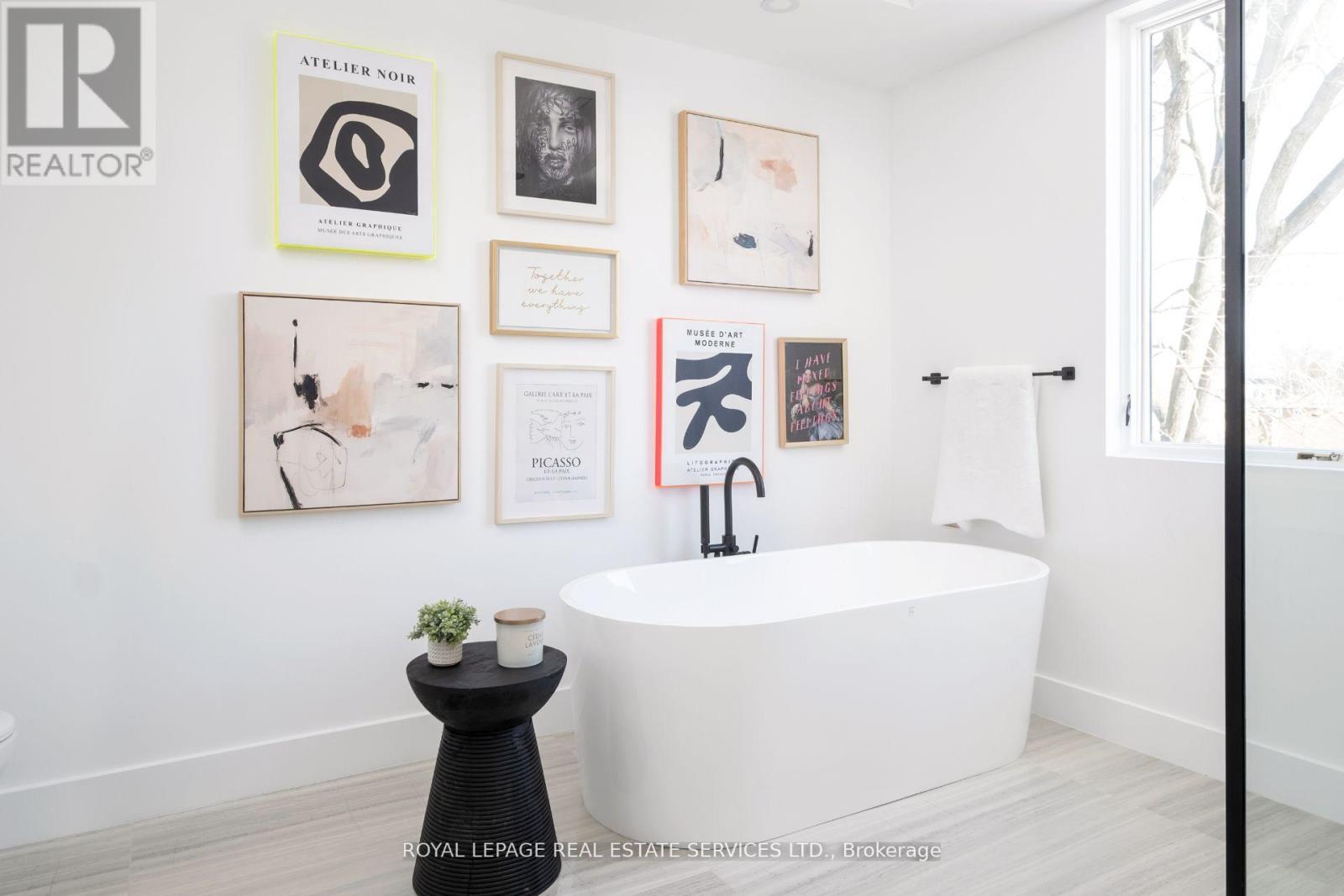 












263 THIRTIETH STREET

,
Toronto,




Ontario
M8W3E2

