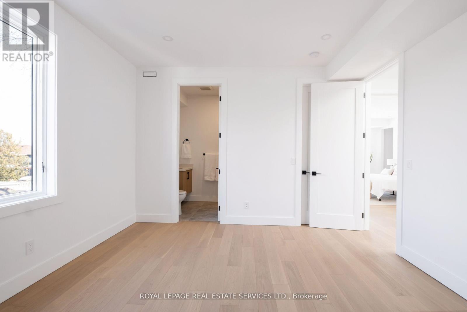 












263 THIRTIETH STREET

,
Toronto,




Ontario
M8W3E2

