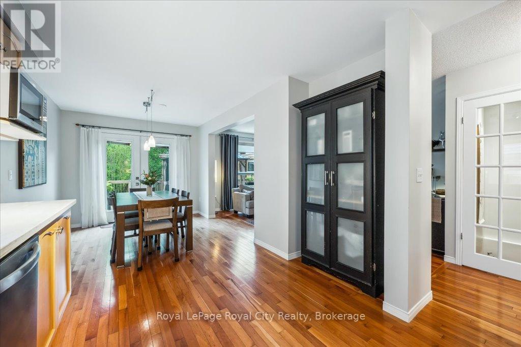 












10 O'CONNOR LANE

,
Guelph (Grange Road),




Ontario
N1E7G5

