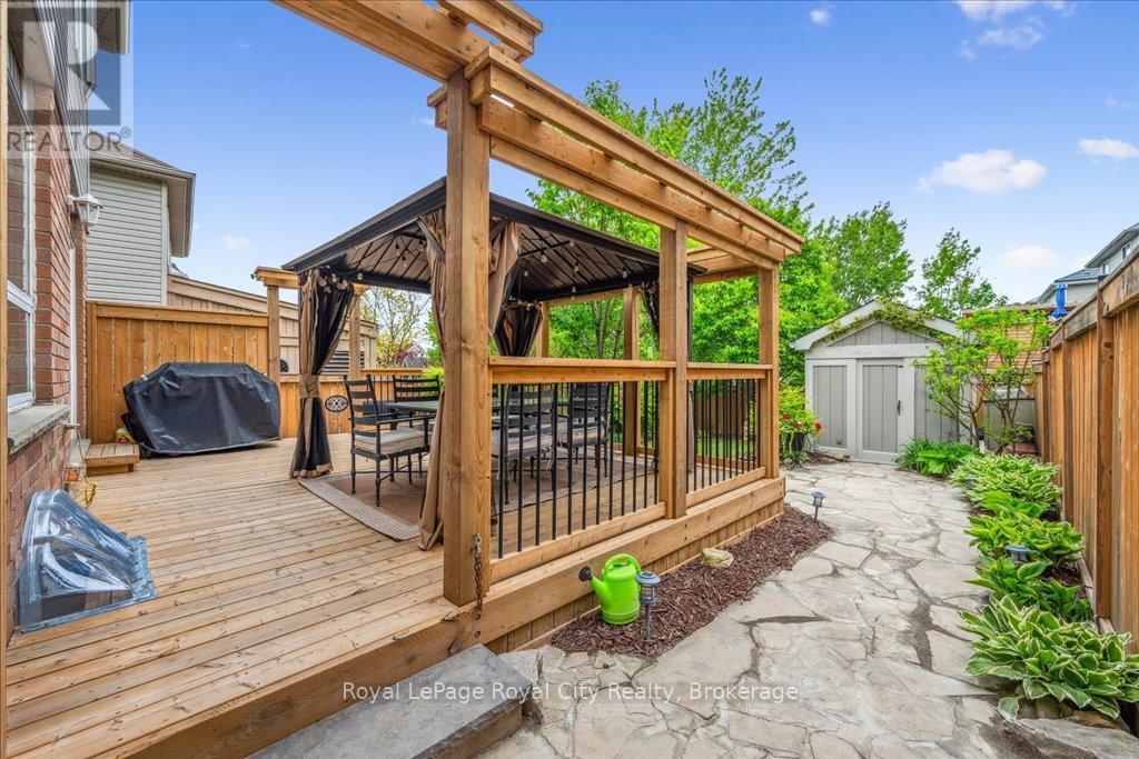 












10 O'CONNOR LANE

,
Guelph (Grange Road),




Ontario
N1E7G5

