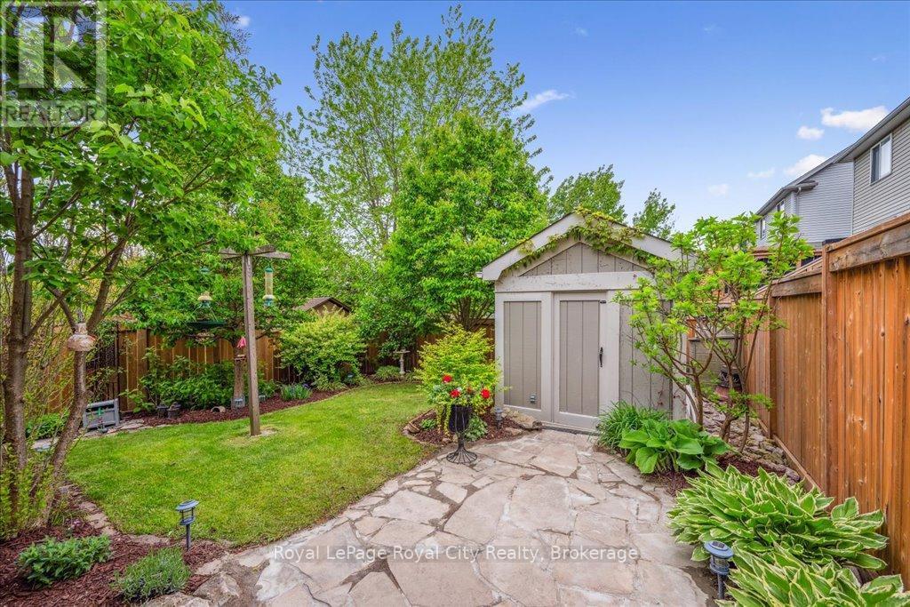 












10 O'CONNOR LANE

,
Guelph (Grange Road),




Ontario
N1E7G5

