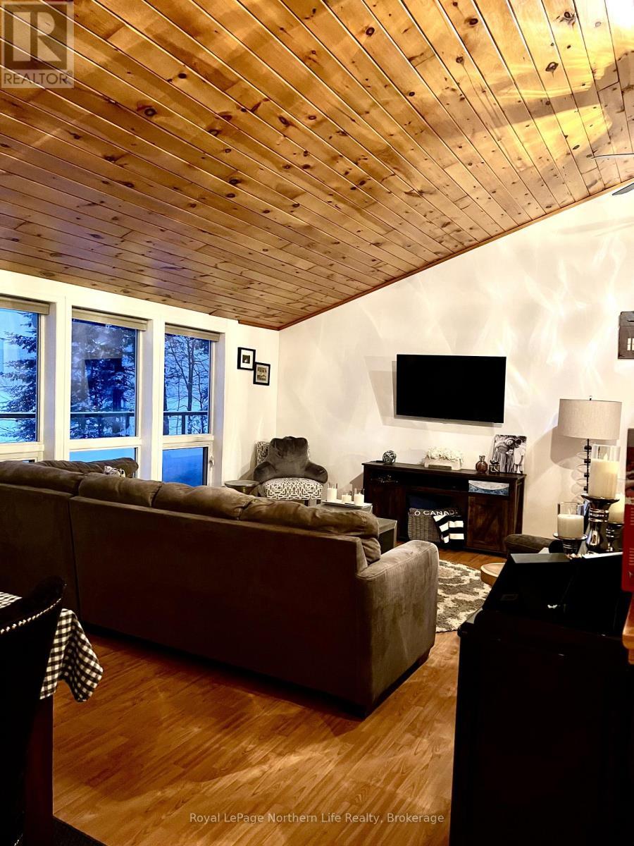 












448 SWALWELLS DRIVE

,
Nipissing,




Ontario
P0H1W0

