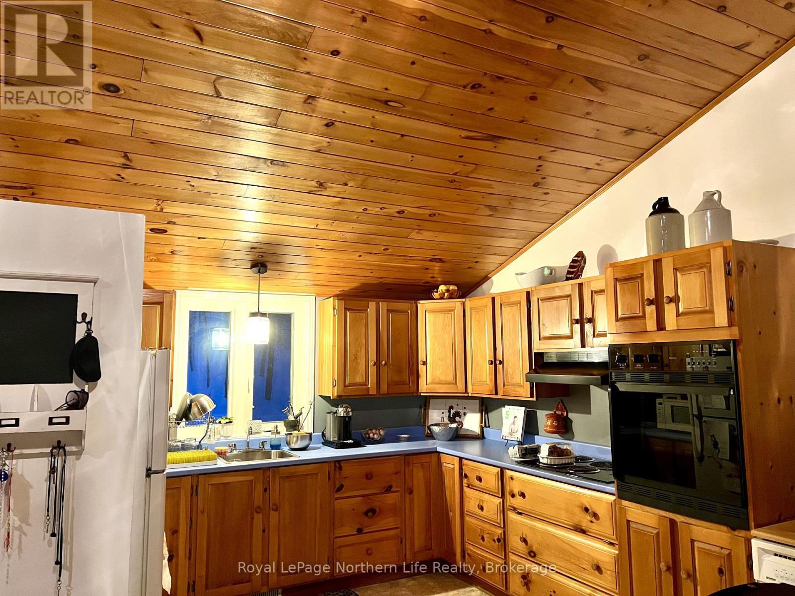 












448 SWALWELLS DRIVE

,
Nipissing,




Ontario
P0H1W0

