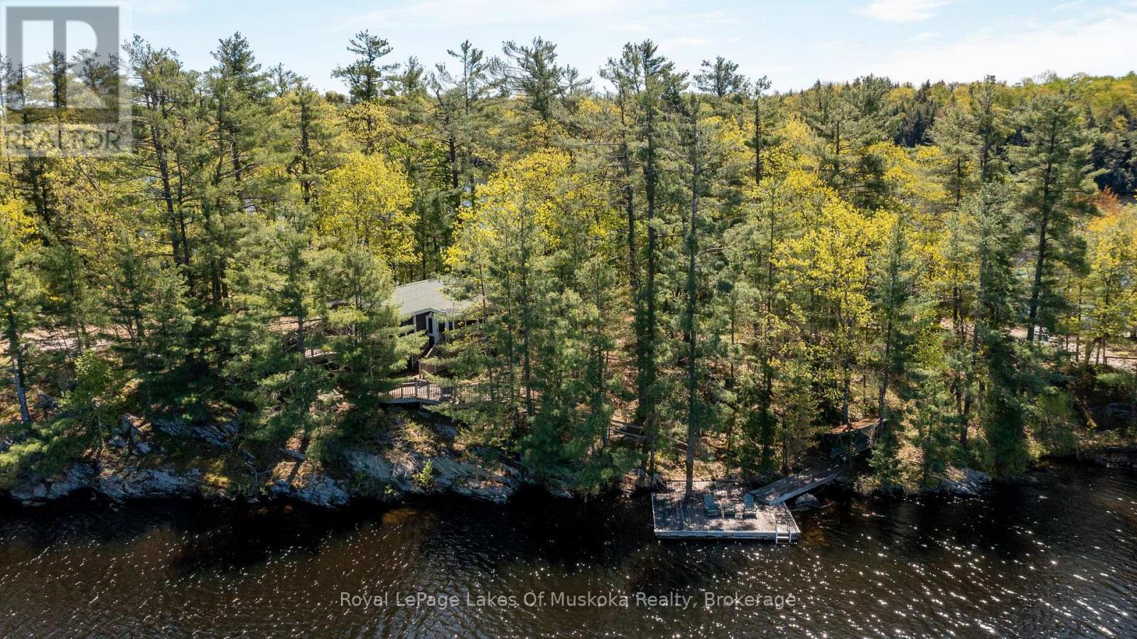 












71 EARLS ROAD

,
The Archipelago (Archipelago South),




Ontario
P0C1H0

