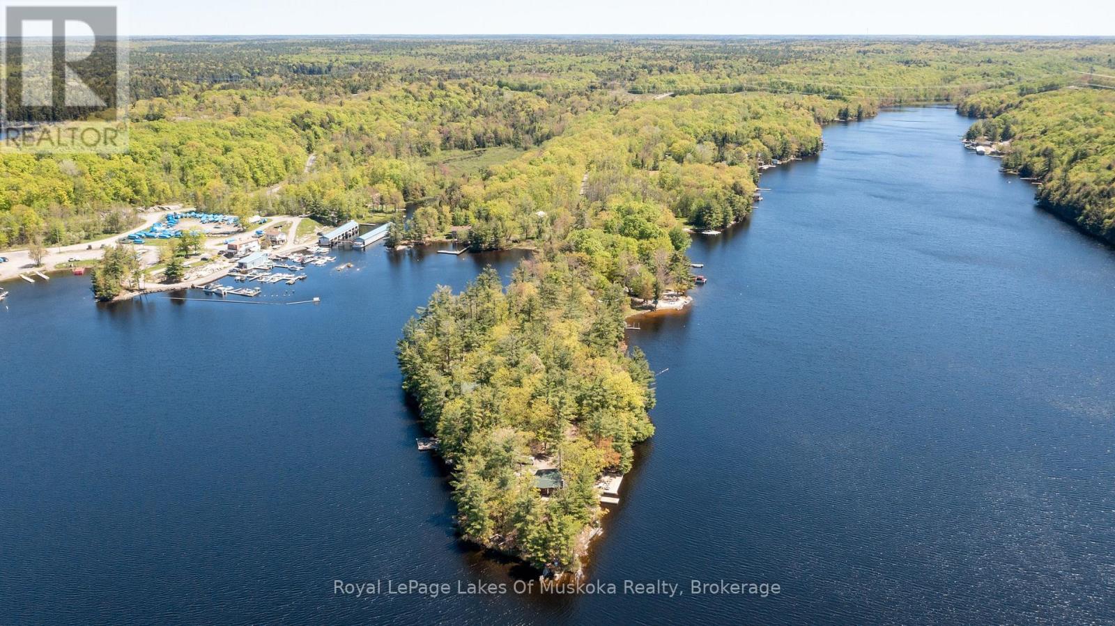 












71 EARLS ROAD

,
The Archipelago (Archipelago South),




Ontario
P0C1H0

