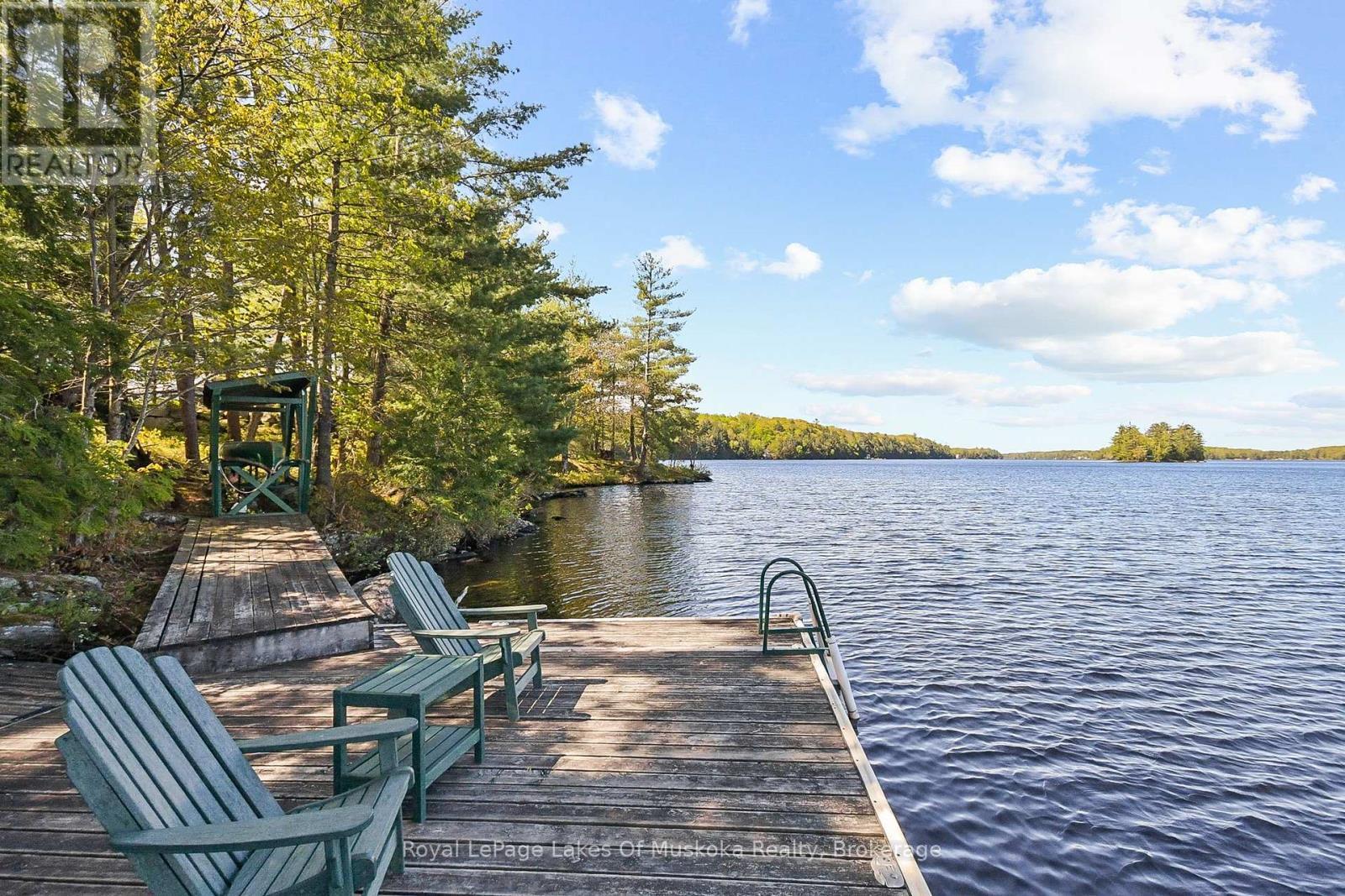 












71 EARLS ROAD

,
The Archipelago (Archipelago South),




Ontario
P0C1H0

