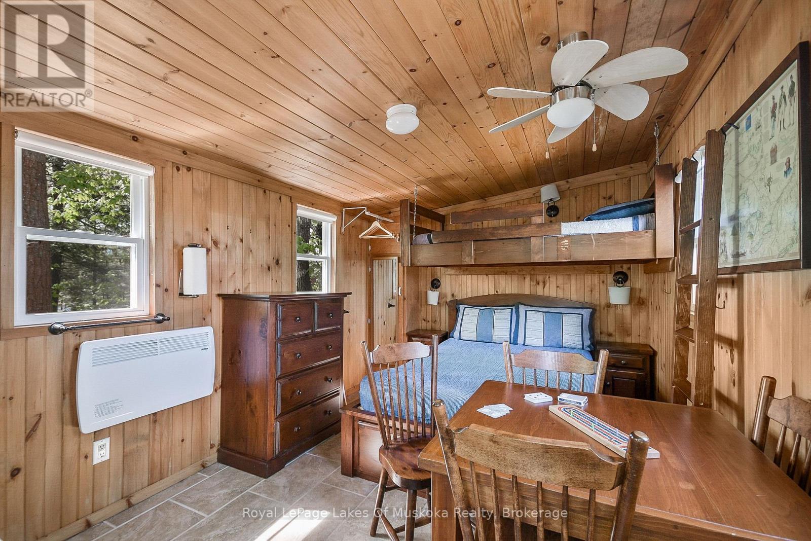 












71 EARLS ROAD

,
The Archipelago (Archipelago South),




Ontario
P0C1H0

