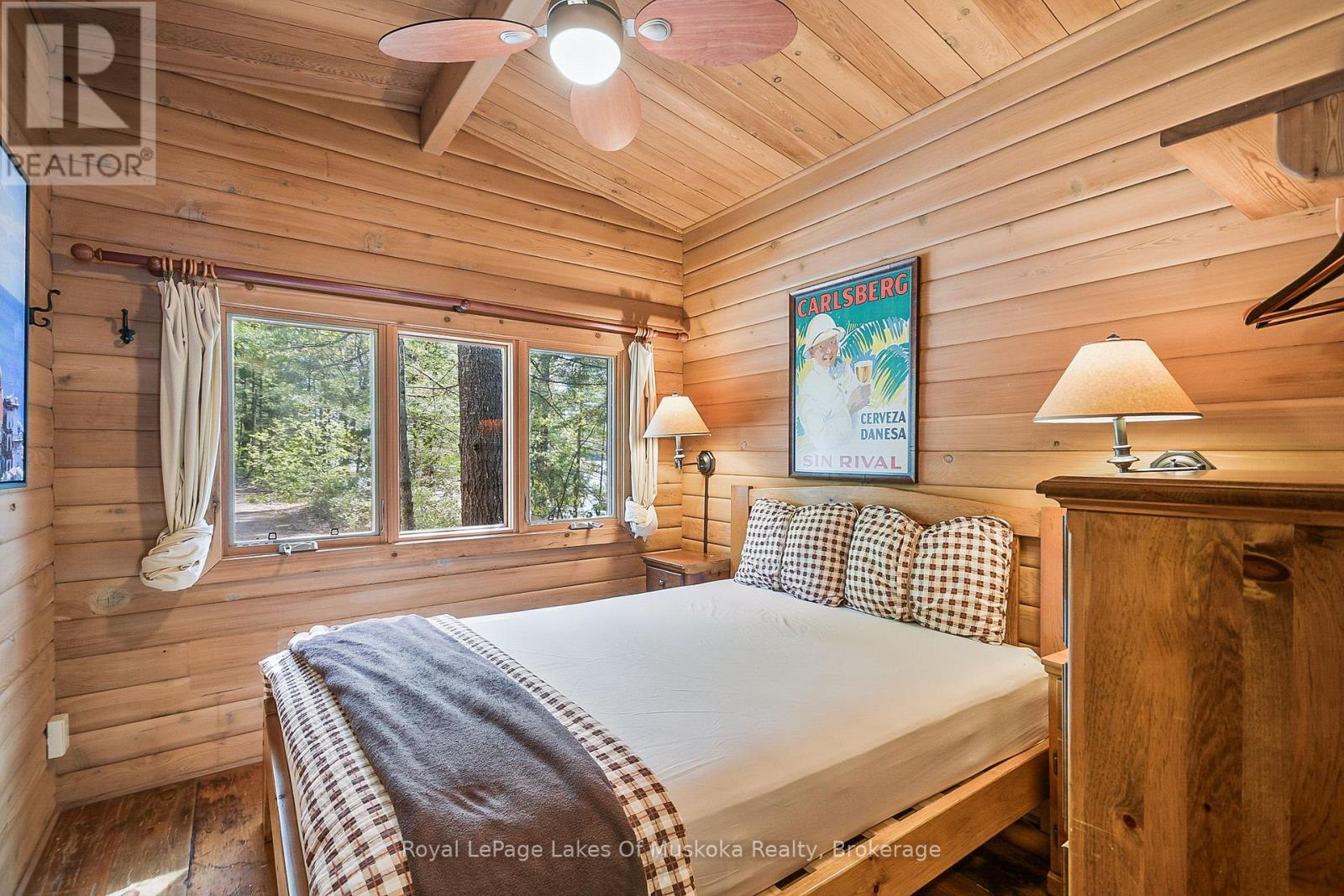 












71 EARLS ROAD

,
The Archipelago (Archipelago South),




Ontario
P0C1H0

