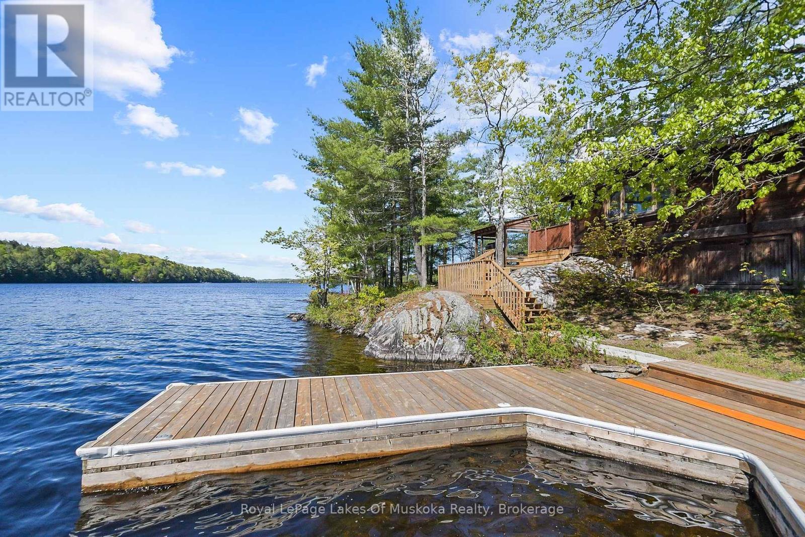 












71 EARLS ROAD

,
The Archipelago (Archipelago South),




Ontario
P0C1H0

