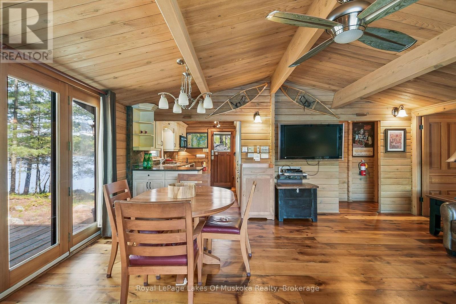 












71 EARLS ROAD

,
The Archipelago (Archipelago South),




Ontario
P0C1H0


