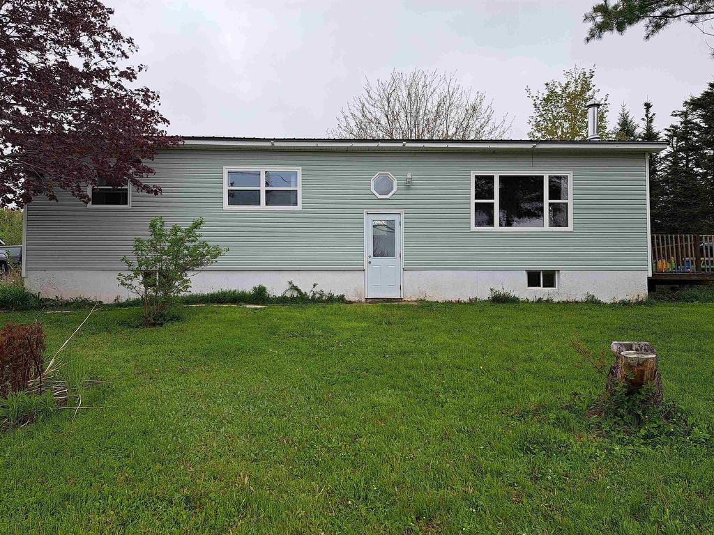 












2085 Frasers Mountain Road

,
Frasers Mountain,




NS
B2H 5C4

