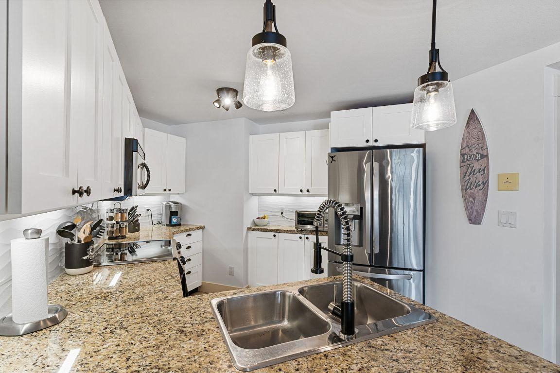 









4205


Gellatly

Road, 311,
West Kelowna,




BC
V4T 2K2

