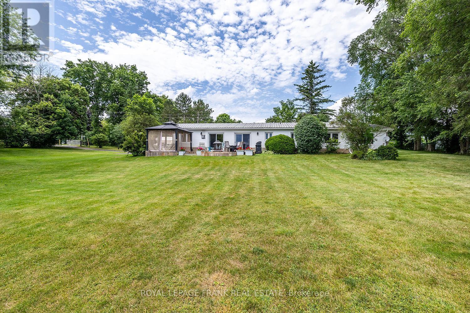 












46 LAKEVIEW BOULEVARD

,
Kawartha Lakes (Little Britain),




Ontario
K0M2C0

