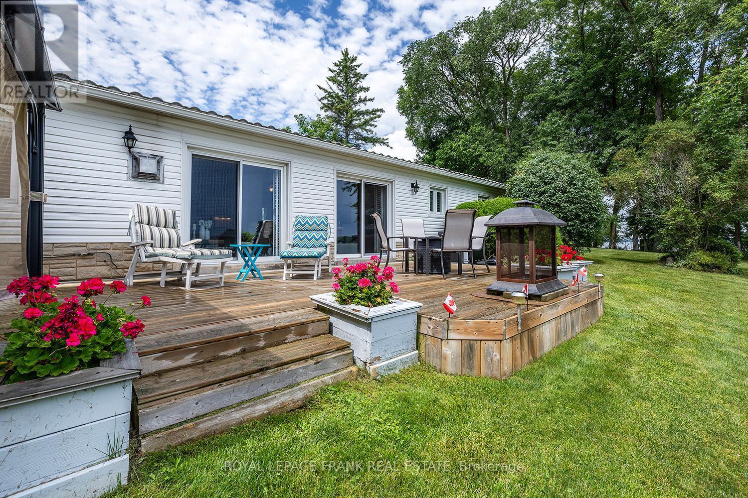 












46 LAKEVIEW BOULEVARD

,
Kawartha Lakes (Little Britain),




Ontario
K0M2C0

