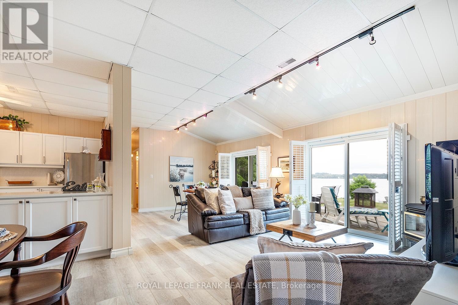 












46 LAKEVIEW BOULEVARD

,
Kawartha Lakes (Little Britain),




Ontario
K0M2C0

