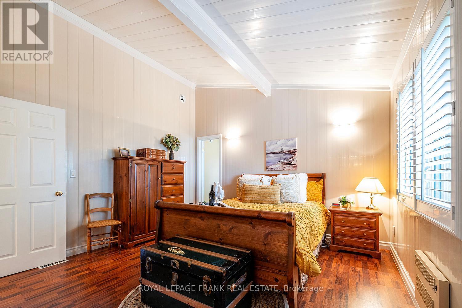 












46 LAKEVIEW BOULEVARD

,
Kawartha Lakes (Little Britain),




Ontario
K0M2C0


