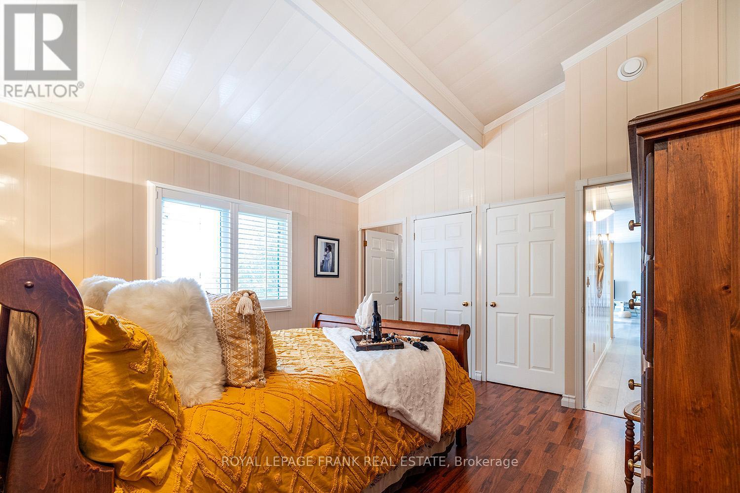 












46 LAKEVIEW BOULEVARD

,
Kawartha Lakes (Little Britain),




Ontario
K0M2C0

