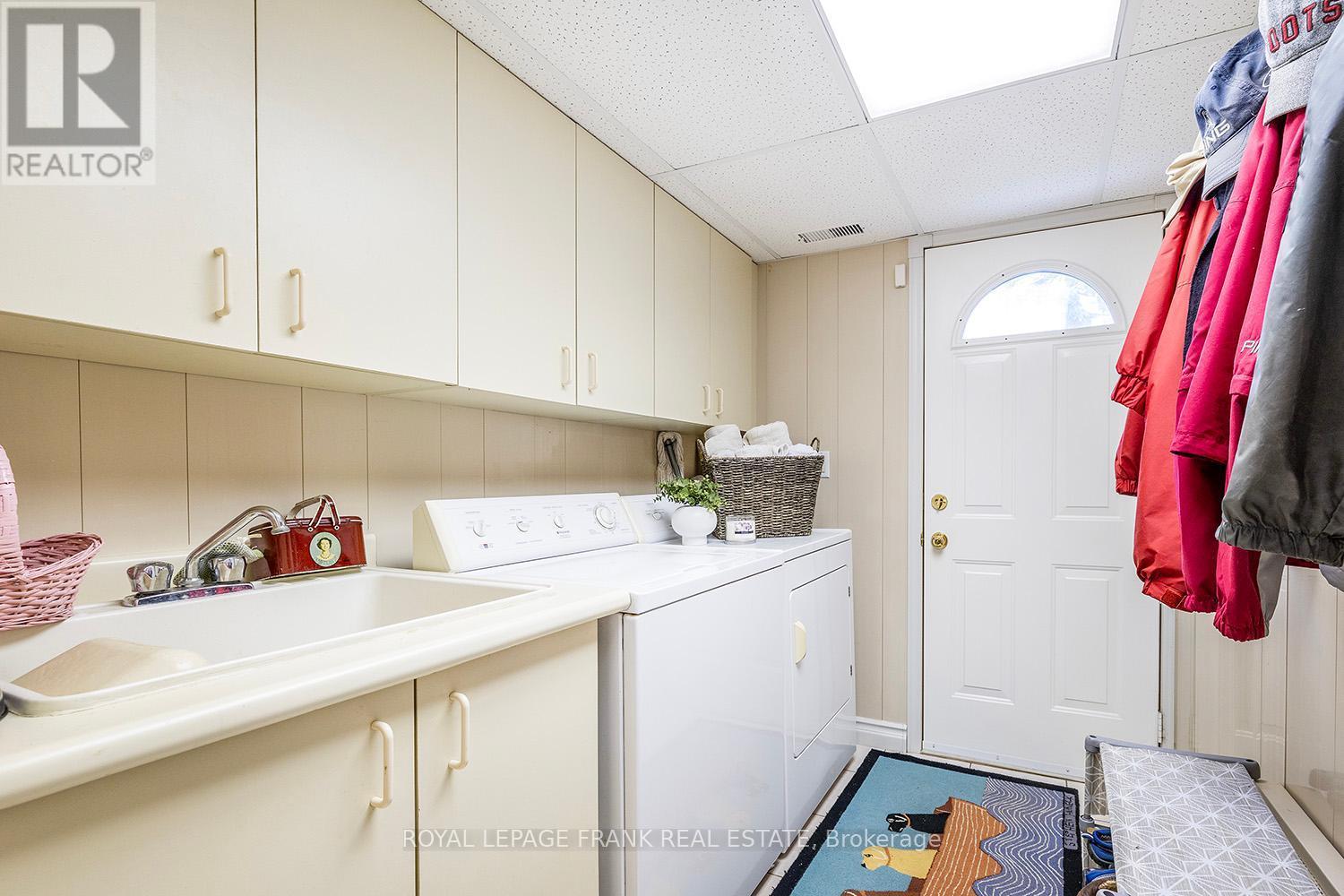 












46 LAKEVIEW BOULEVARD

,
Kawartha Lakes (Little Britain),




Ontario
K0M2C0

