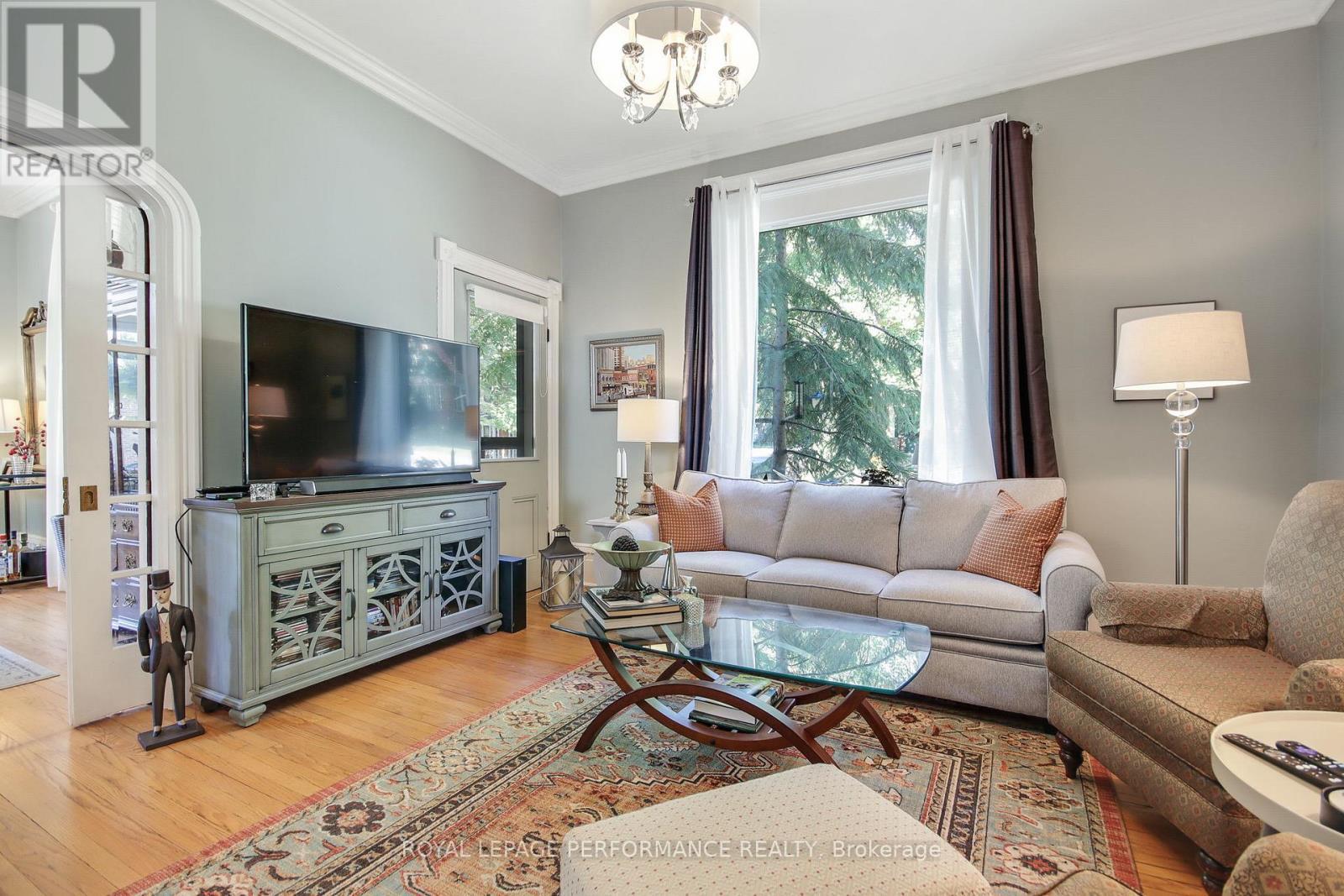 












49 BETHUNE STREET

,
Brockville,




Ontario
K6V2C9

