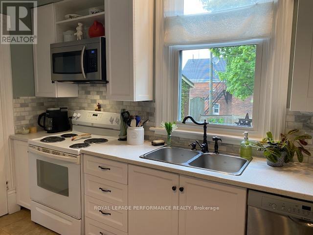 












49 BETHUNE STREET

,
Brockville,




Ontario
K6V2C9

