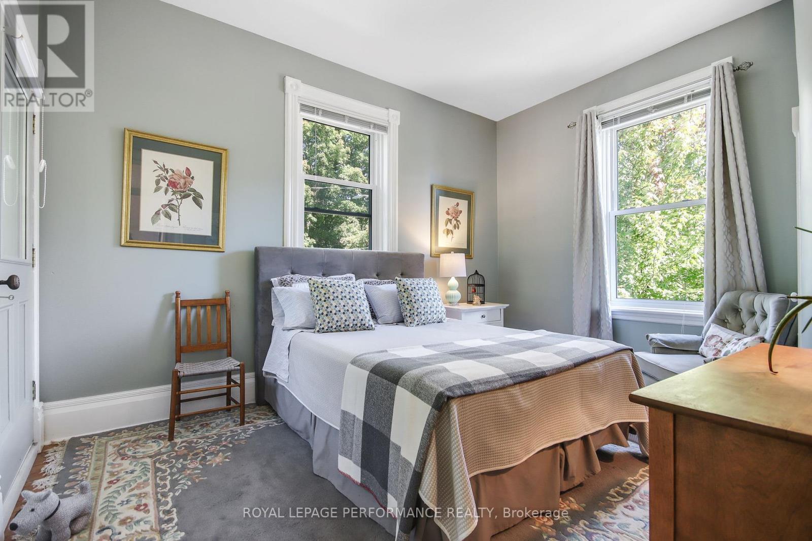 












49 BETHUNE STREET

,
Brockville,




Ontario
K6V2C9

