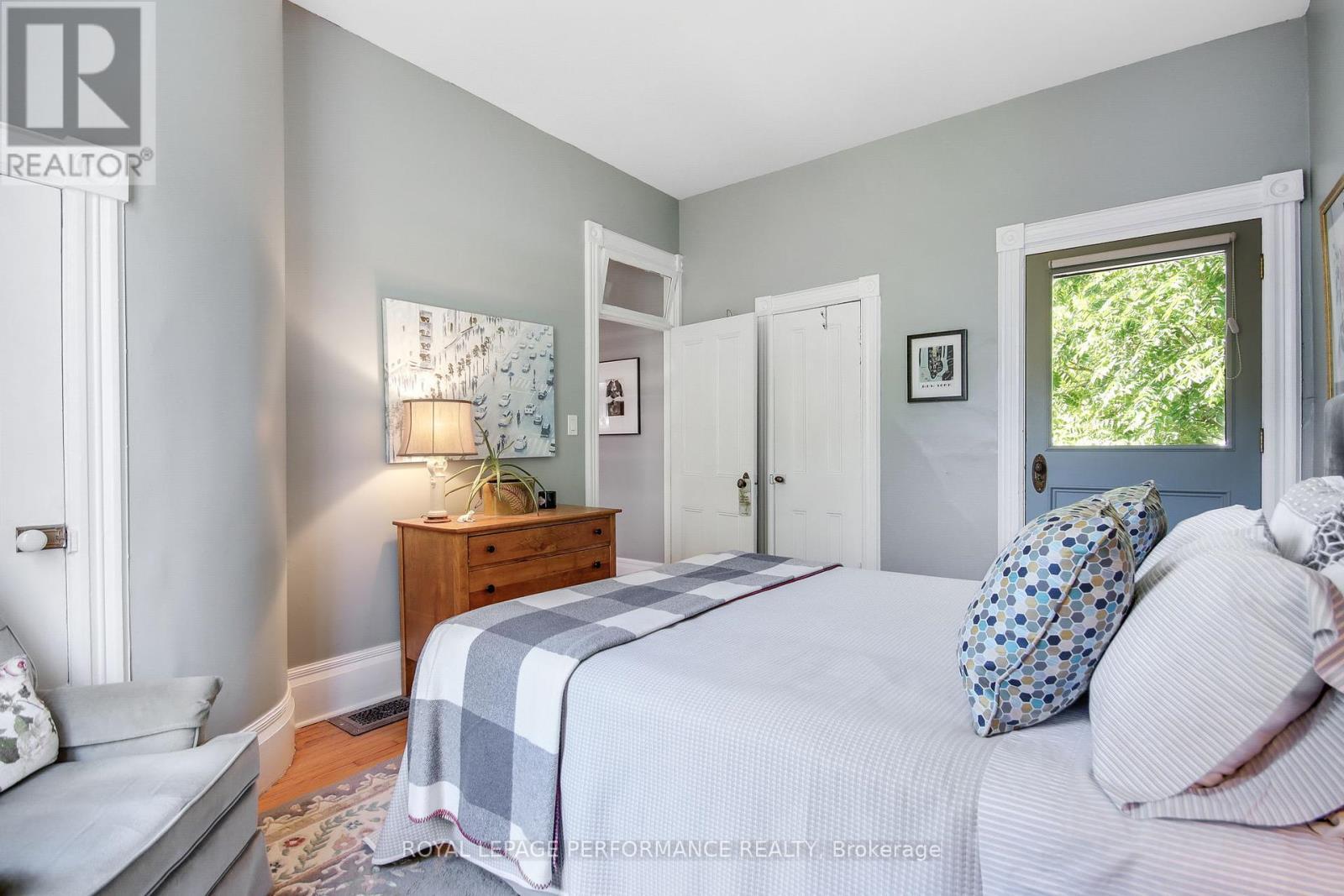 












49 BETHUNE STREET

,
Brockville,




Ontario
K6V2C9

