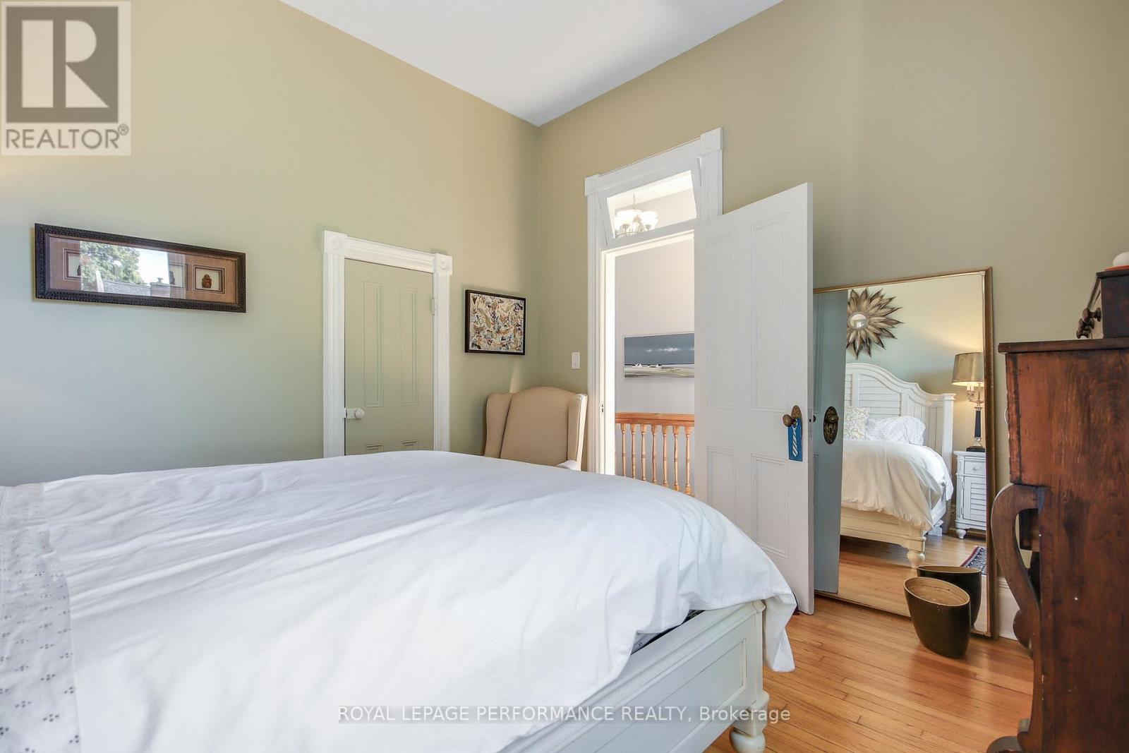 












49 BETHUNE STREET

,
Brockville,




Ontario
K6V2C9

