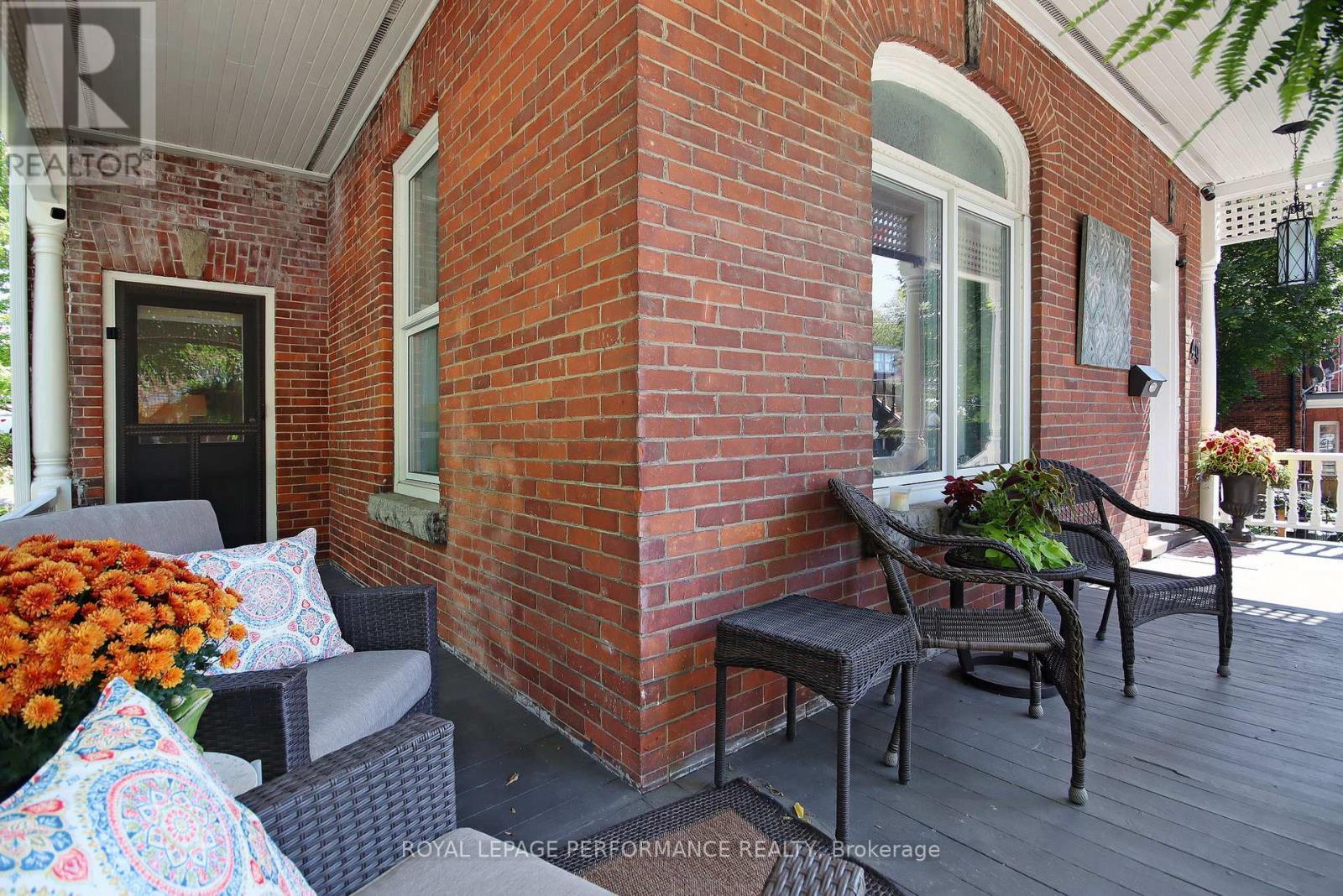 












49 BETHUNE STREET

,
Brockville,




Ontario
K6V2C9

