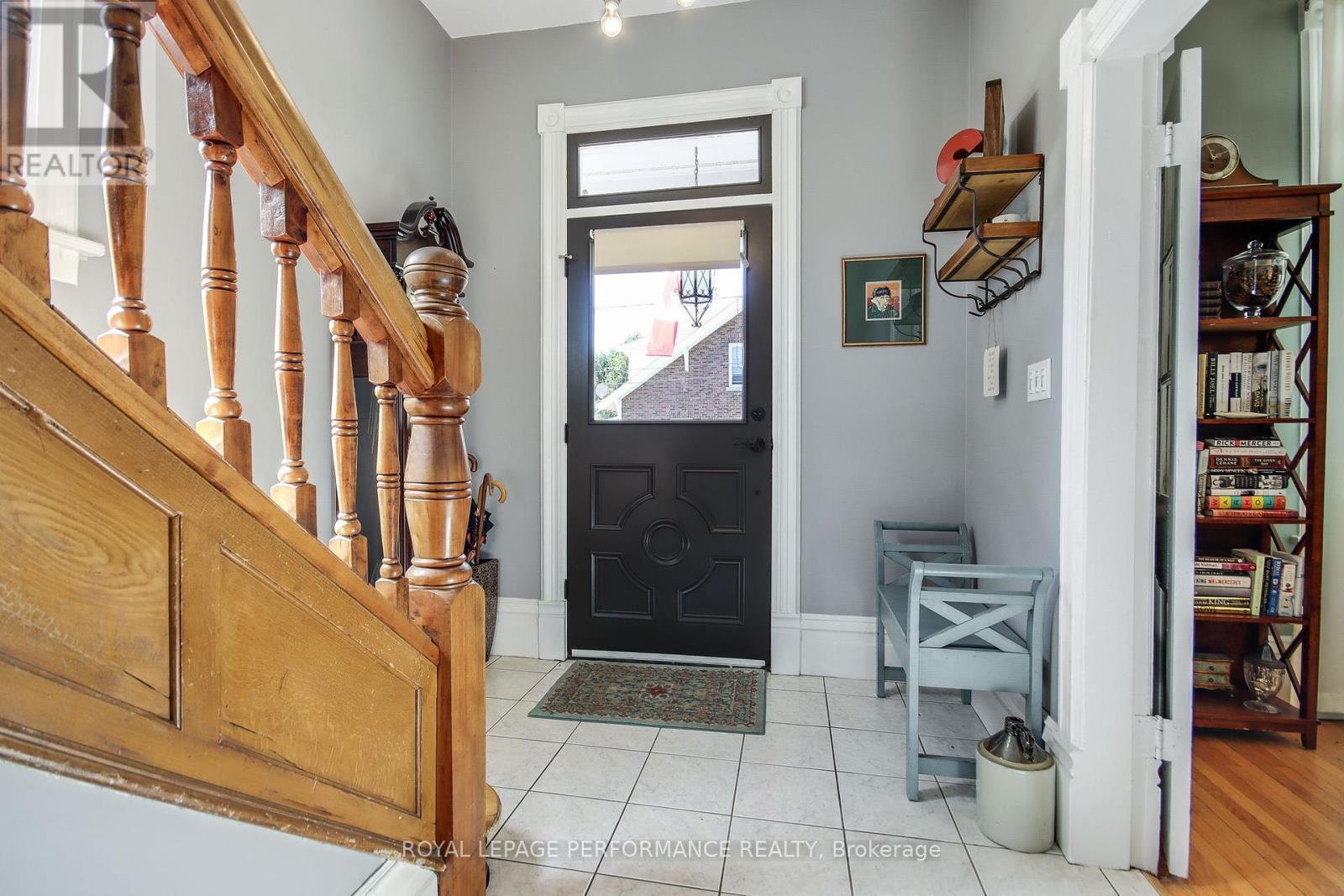 












49 BETHUNE STREET

,
Brockville,




Ontario
K6V2C9

