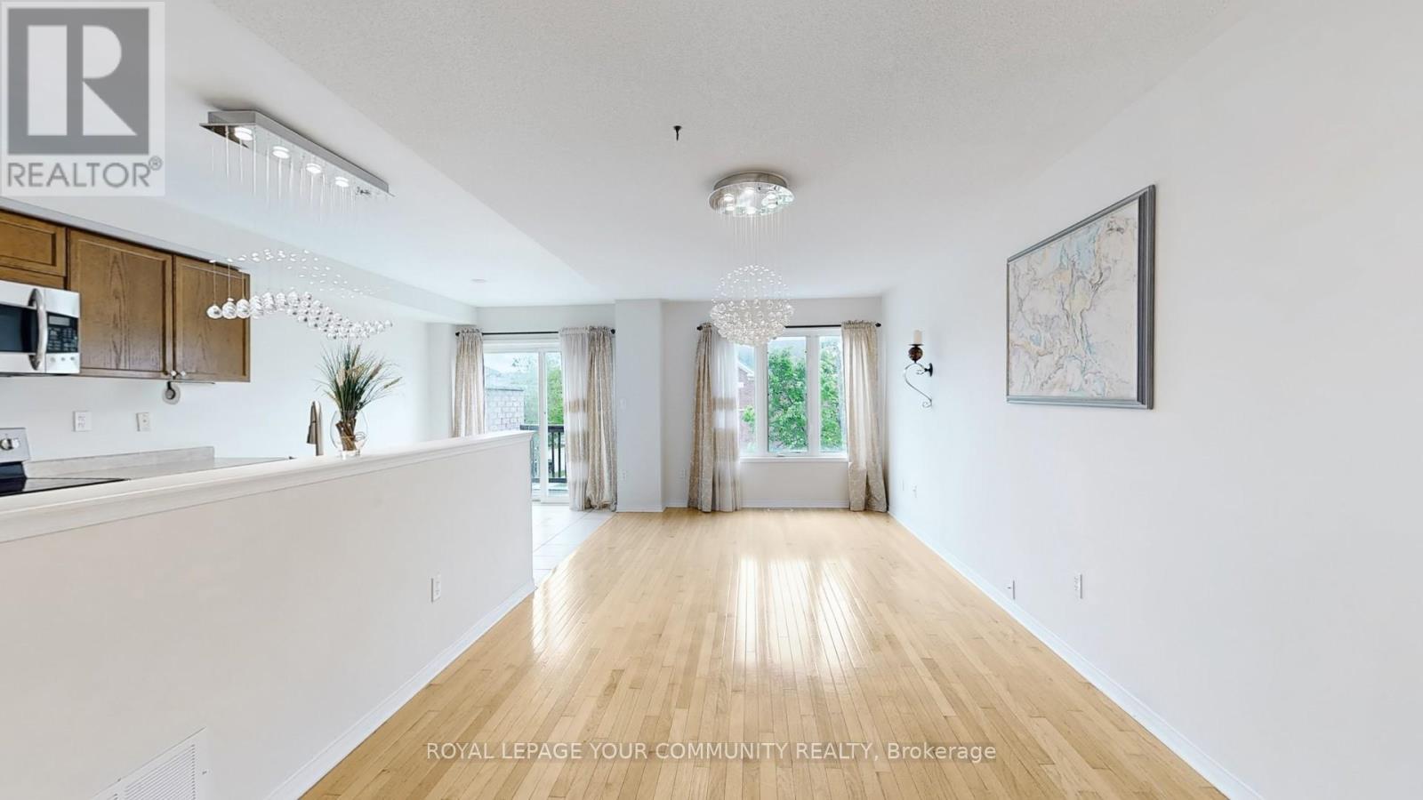 












44 OLD OAK LANE

,
Markham,




Ontario
L6B0K8

