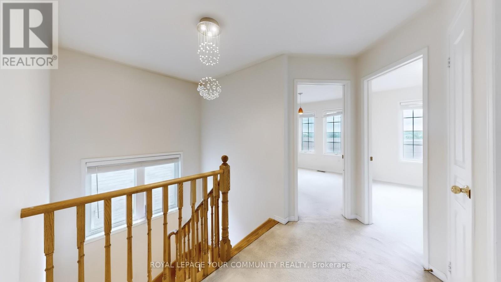 












44 OLD OAK LANE

,
Markham,




Ontario
L6B0K8


