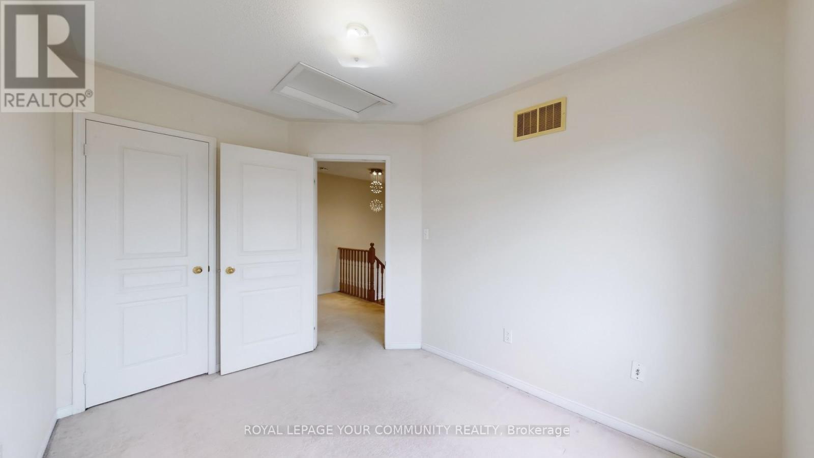 












44 OLD OAK LANE

,
Markham,




Ontario
L6B0K8


