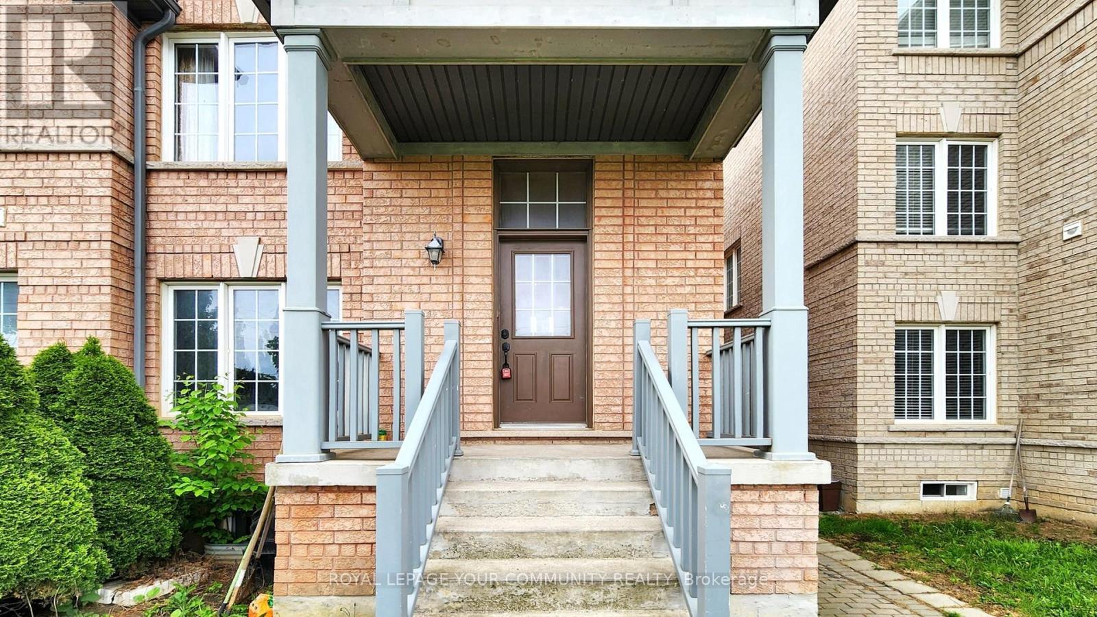












44 OLD OAK LANE

,
Markham,




Ontario
L6B0K8

