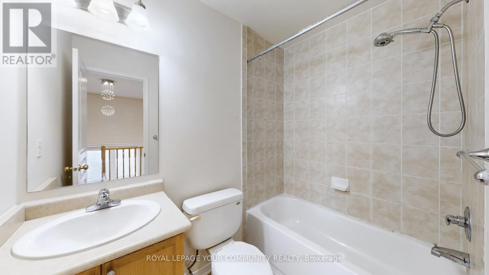 












44 OLD OAK LANE

,
Markham,




Ontario
L6B0K8

