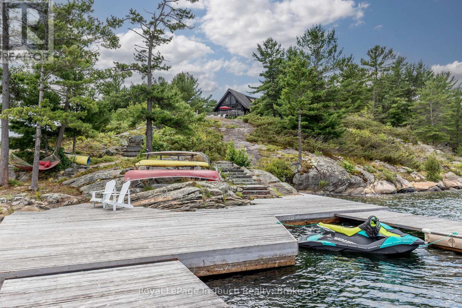 












B686-8 DERBYSHIRE ISLAND

,
The Archipelago (Archipelago),




Ontario
P2A1T4

