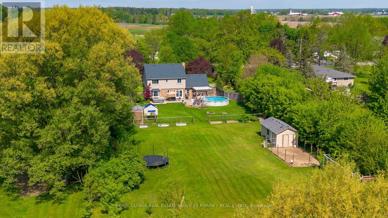 












904 ROBINSON ROAD

,
Haldimand,




Ontario
N1A2W1


