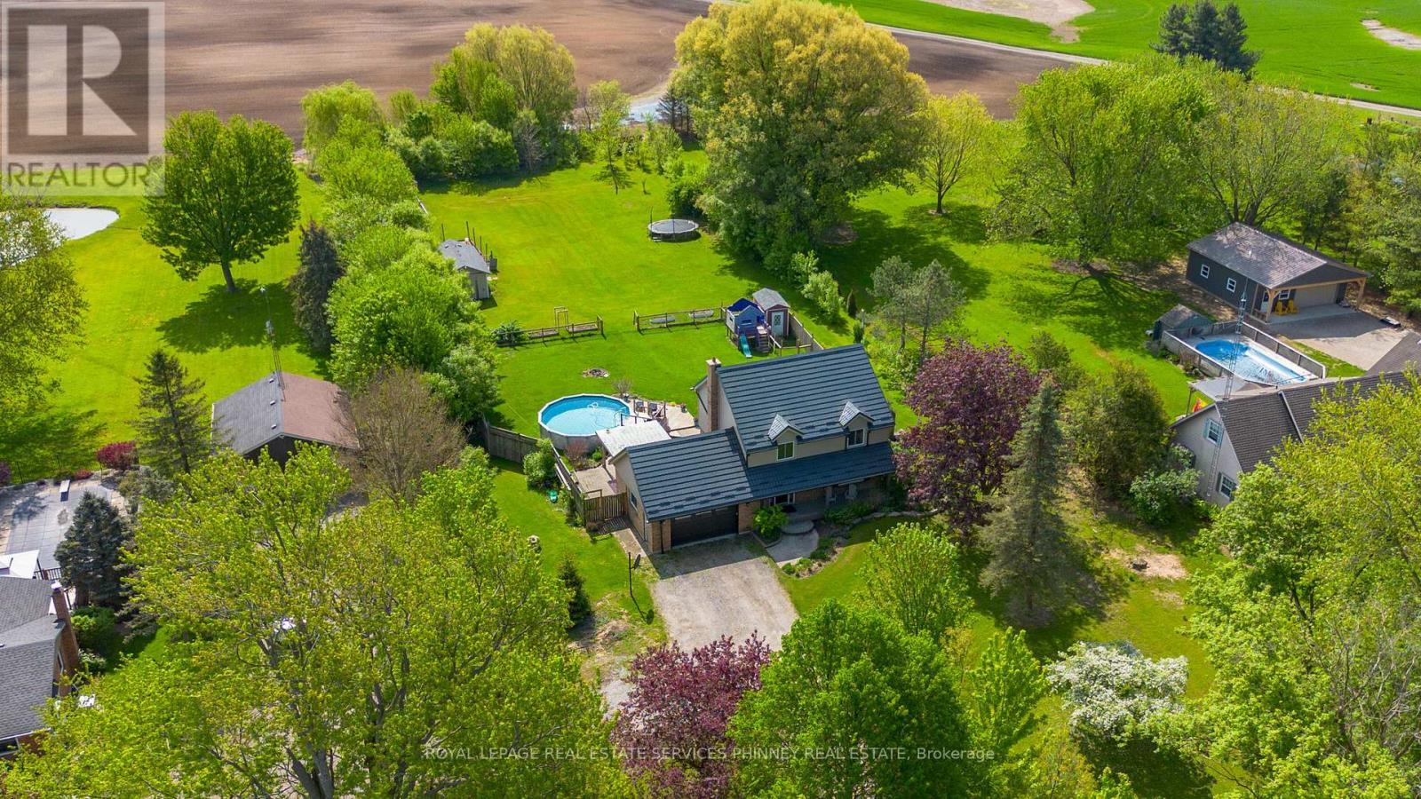 












904 ROBINSON ROAD

,
Haldimand,




Ontario
N1A2W1

