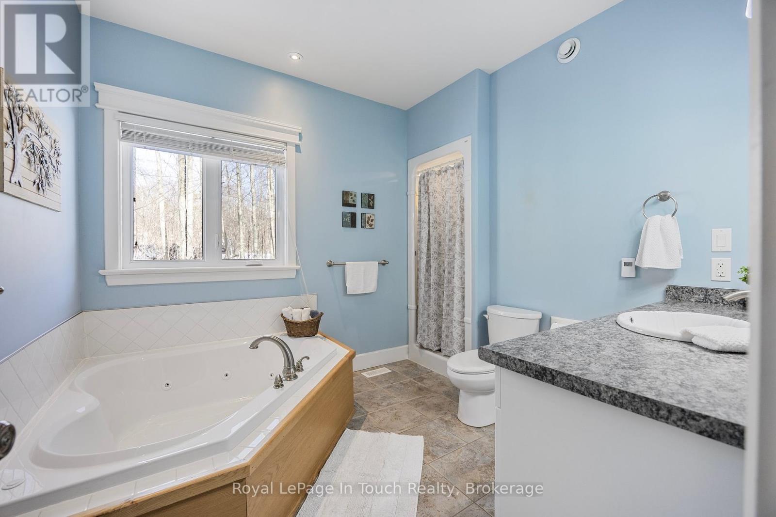 












3 COPELAND CREEK DRIVE

,
Tiny,




Ontario
L9M0M3


