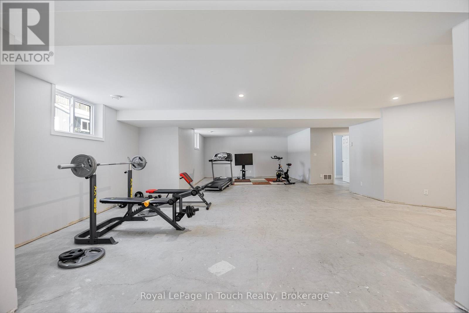 












3 COPELAND CREEK DRIVE

,
Tiny,




Ontario
L9M0M3

